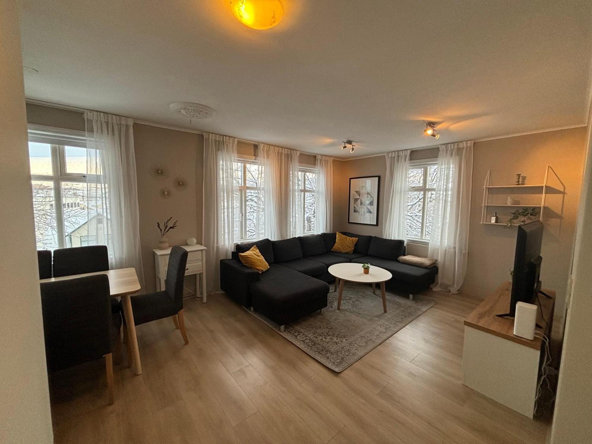 Appartement In The Heart Of Akureyri Extérieur photo
